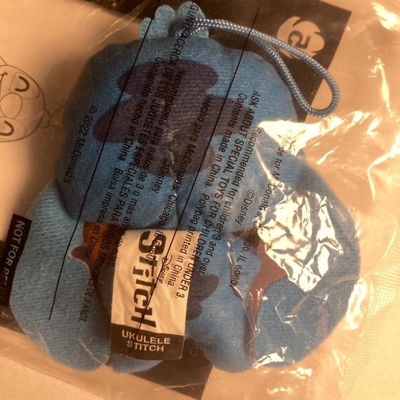 Adorable Stitch with Ukulele Happy Meal Toy, NWT - Picture 6 of 7